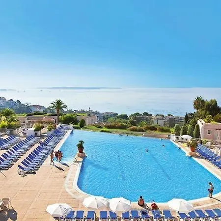 Résidence Piscine Vue Parking 4 Personnes *